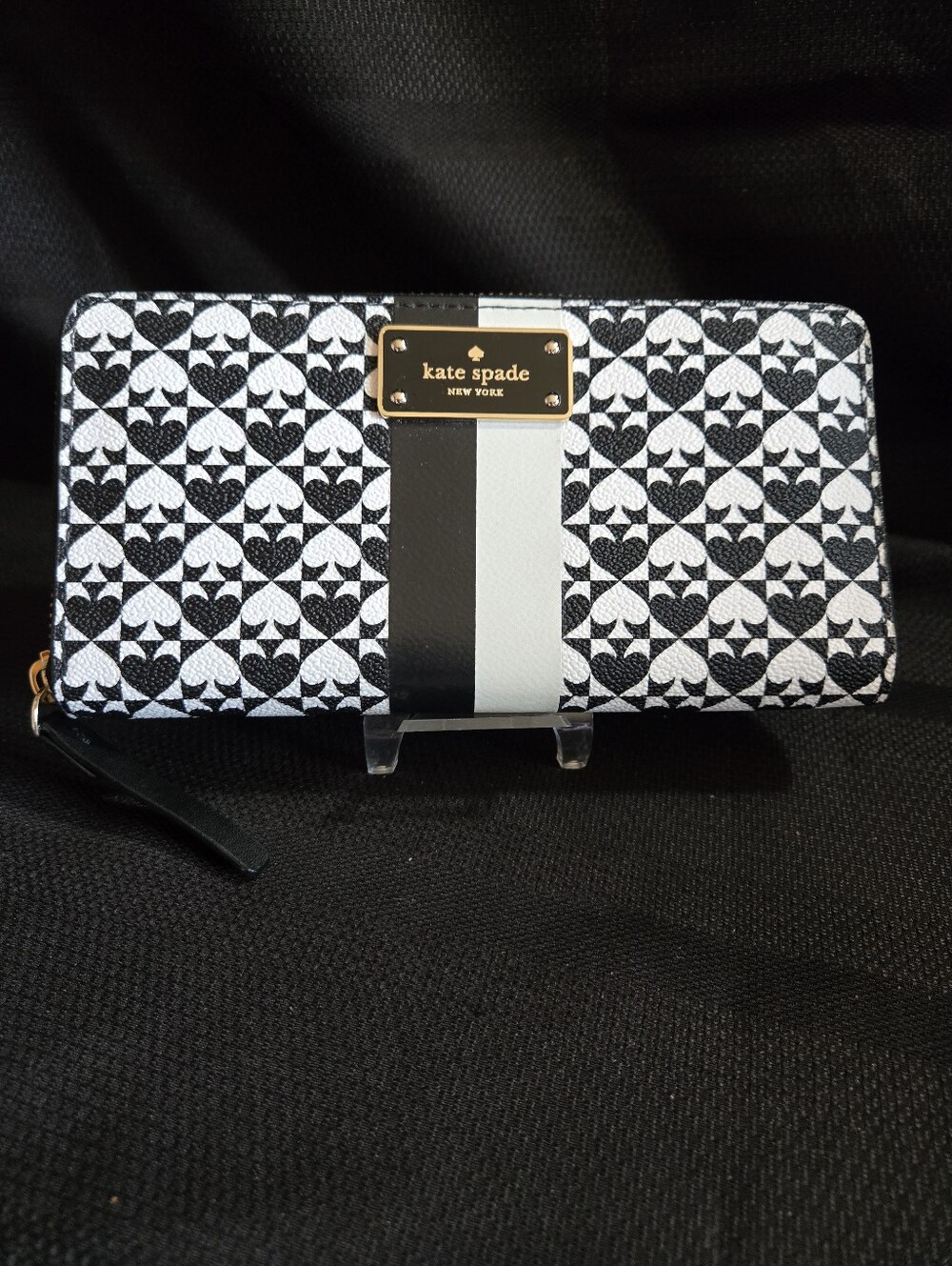 kate spade Penn Place Neda New York Black & White Spade Zip Wallet
